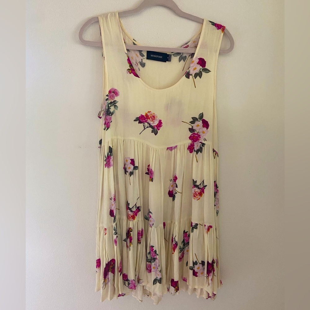 MINKPINK Cream and Pink Floral Pleated Tiered Babydoll Dress Size M